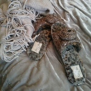 Pretty You, London slippers